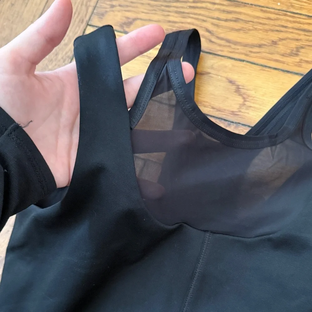 Nike Women's Black Sports Bra Tank - Picture 5 of 7